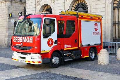 El Ayuntamiento de Barcelona incorpora 83 nuevos bomberos, dos de ellos mujeres