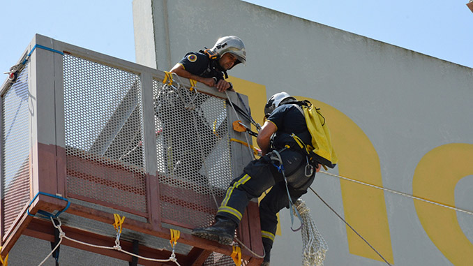 #Bomberos aspirantes de San Roque finalizan las prácticas que tenían pendientes