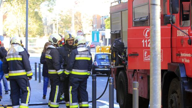 Bomberos de Toledo en una de sus intervenciones en la capital regional 