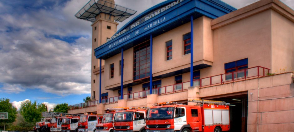 Marbella entrega la Medalla de la Ciudad a título individual a #bomberos que estuvieron en misión en Lesbos