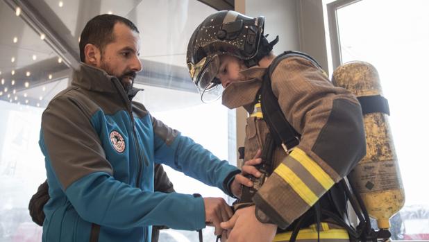 Convocan 23 nuevas plazas de #bombero en Sevilla capital