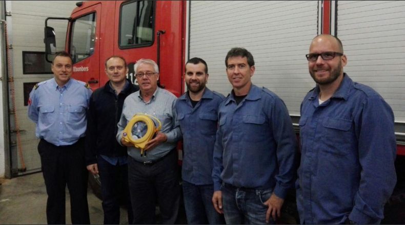 El parque de #bomberos de Sant Jaume dels Domenys incorpora un desfibrilador