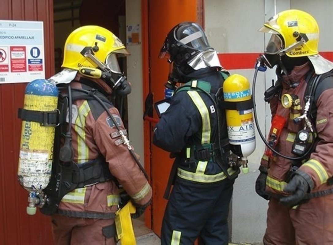 #Bomberos forestales de Álava entrenan con la UME 