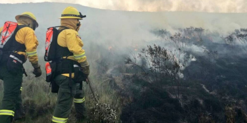 #Bomberos de seis países de Sudamérica entrenarán en #Ecuador de la mano de la @BomberosOBA