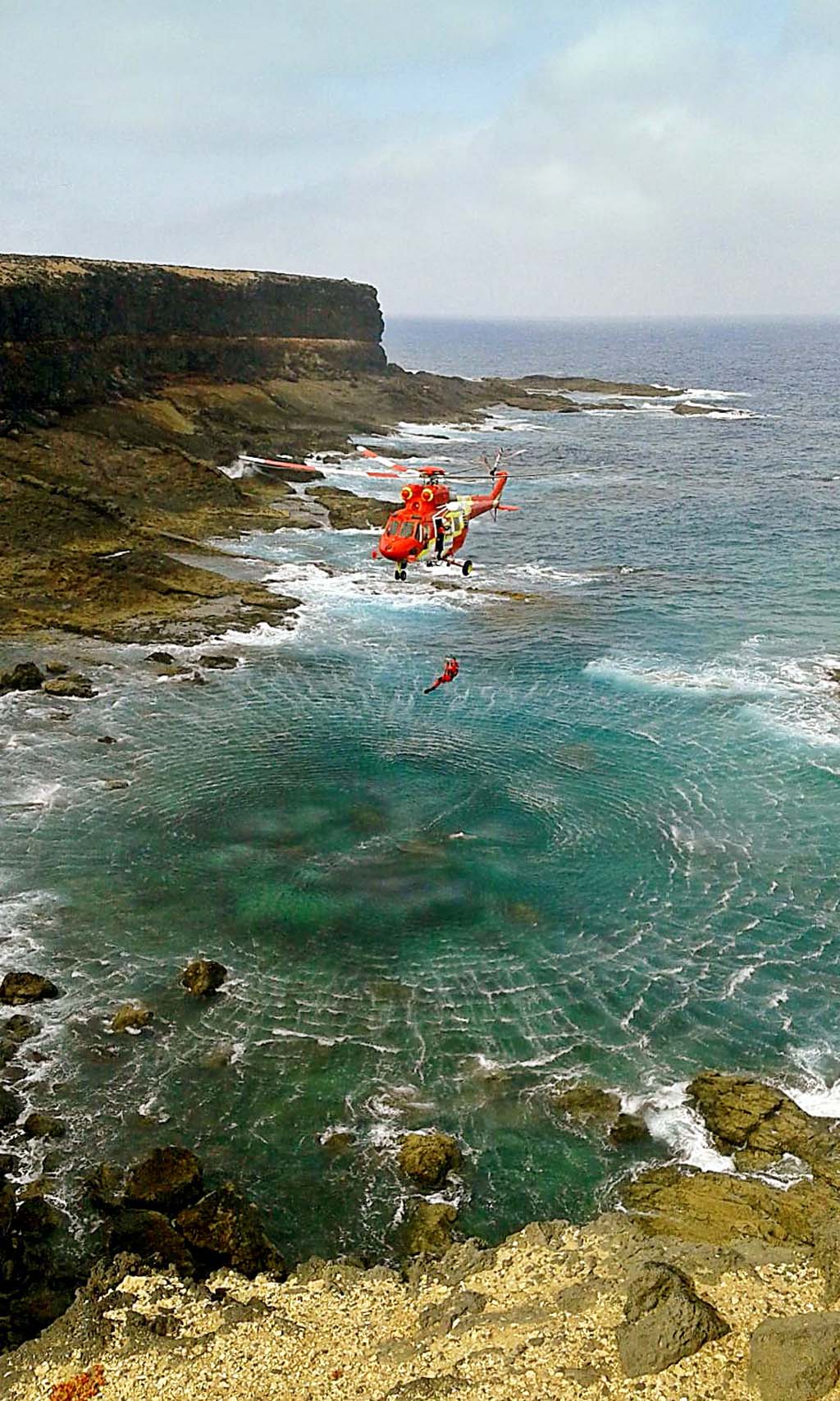 El #GobiernoCanarias estrena helicópteros GES, coordinados por @112canarias