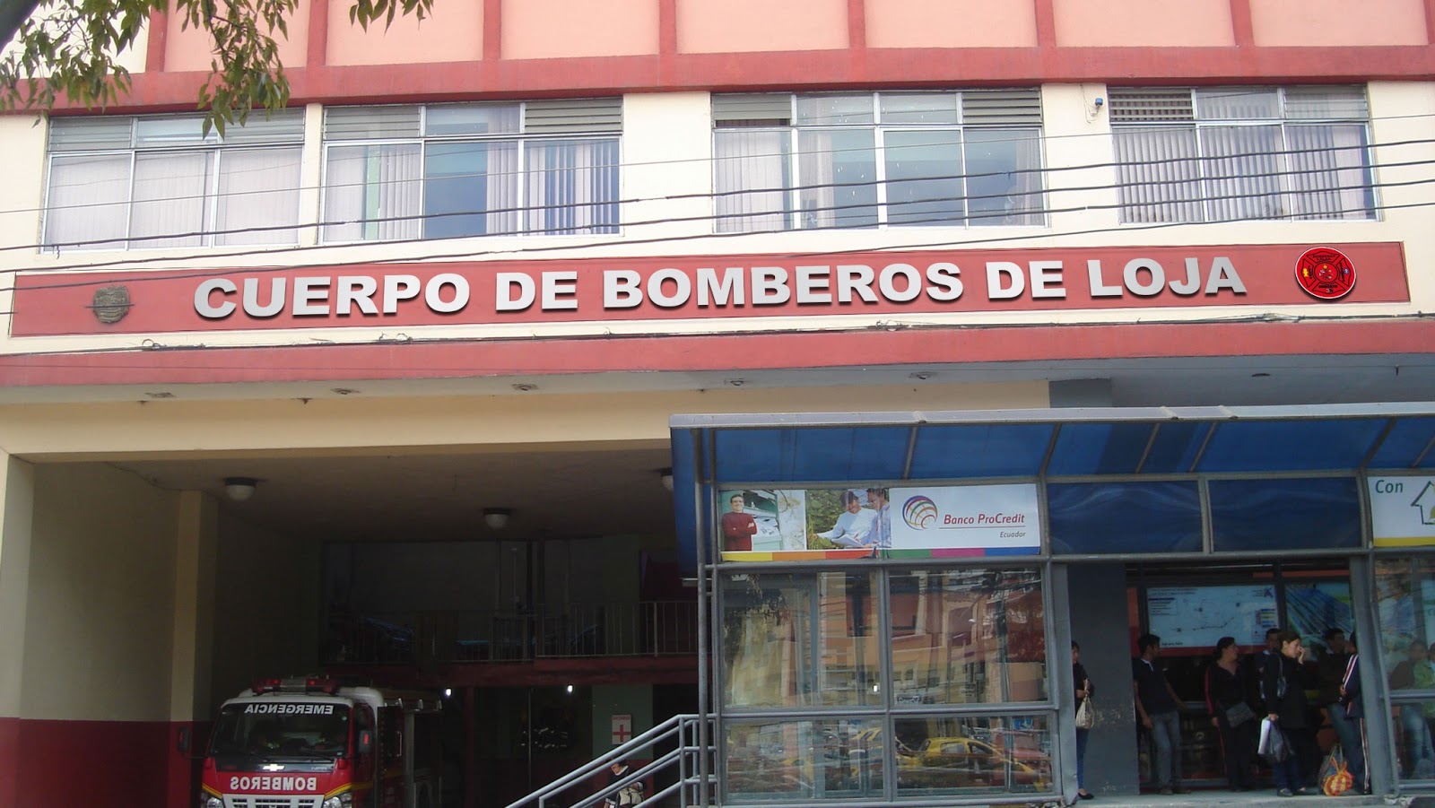 Loja refuerza el servicio del parque de #bomberos con dos nuevos vehículos