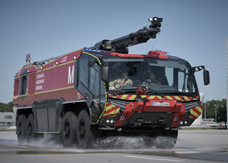 El Cuerpo de Bomberos del aeropuerto de Múnich, preparado con sus nuevos Panther con cajas totalmente automáticas Allison