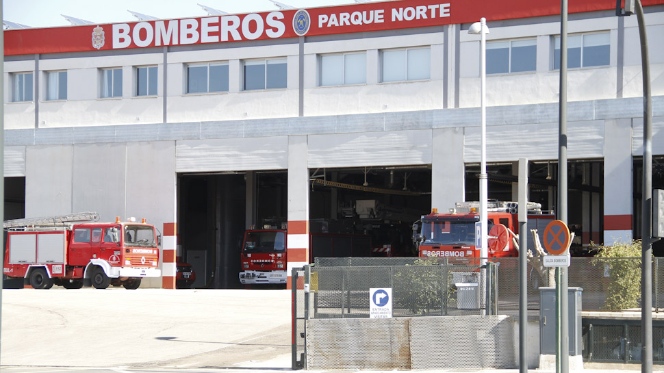 Técnicos de emergencias de Corea del Sur visitan a los #bomberos de Granada 