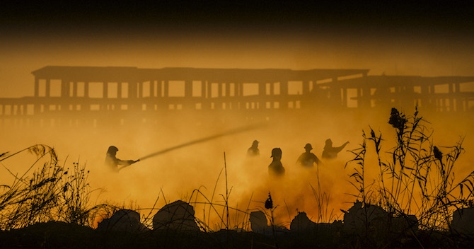'El poder del grupo', primer premio del Concurso Nacional de Fotografía de #Bomberos
