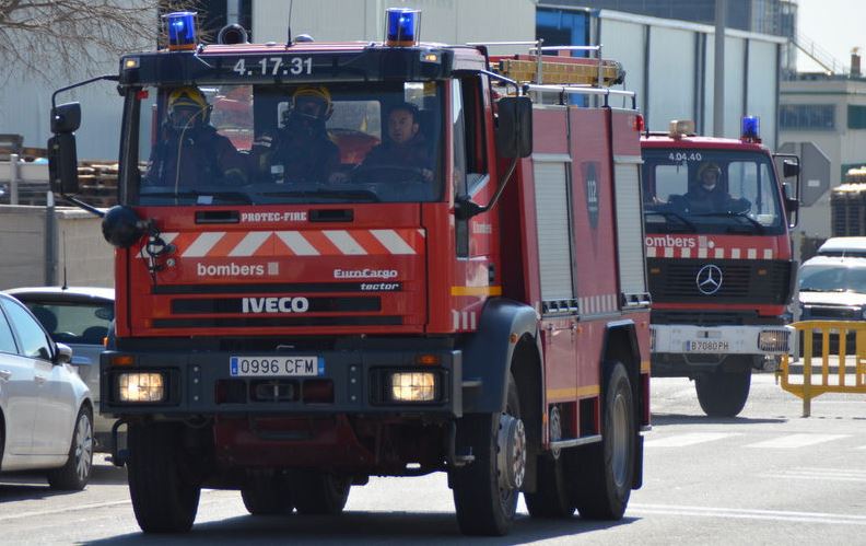 Veinte años de lucha de APTB concluyen con la aprobación de los rotativos azules para los vehículos de #Bomberos